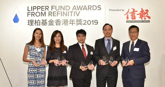  滙豐強積金於理柏基金香港年獎 2019中，獲得 9 個基金獎項，為強積金組別的大贏家之一，得獎基金組別包括三年及五年期的環球債券、歐洲及美國股票，及五年期的中國股票。