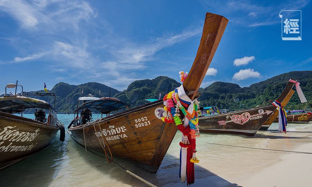 泰國政府計劃10月起允許外國遊客從布吉入境 泰航11月底擬開通六條國際航線 包括香港直達布吉