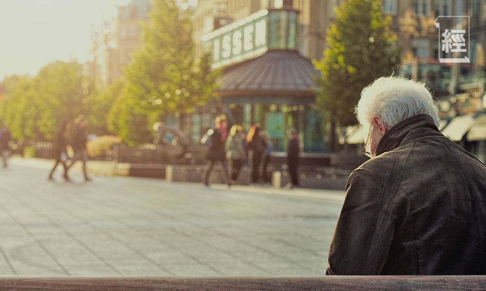  105歲「人瑞醫師」不老秘訣 保持生活忙碌 不應早於65歲退休