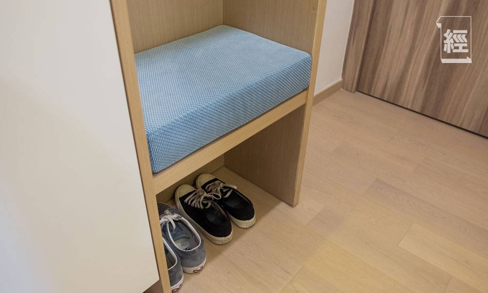  【裝修設計】日式簡約風266呎單位 樓底不足3米仍加「閣樓」變睡房 客飯廳二合一節省空間