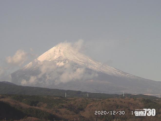 【展望新年】日本富士山終見積雪 喜迎2021