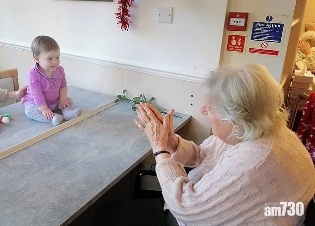  【新冠肺炎】住老人院97歲婆婆 隔住玻璃首次見曾孫女