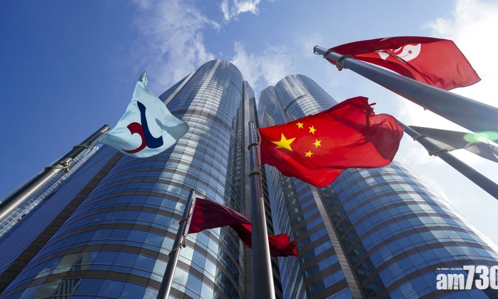 恒指半日升350點 吉利升17.4%