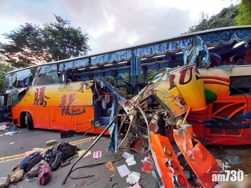  宜蘭蘇花公路旅遊巴撞山 最少5死40傷