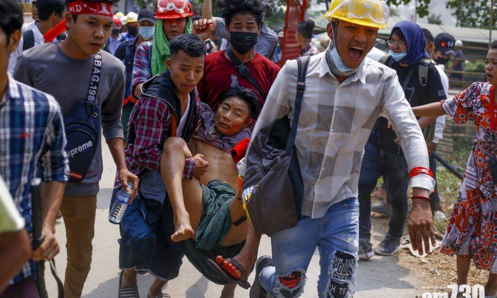  緬甸政變｜各地民眾上街續遭鎮壓 至少兩死