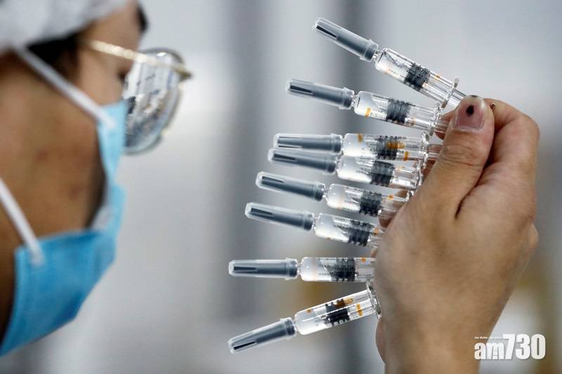  新冠疫苗｜71歲翁打科興後亡　診所貼「今日無肺炎針」告示