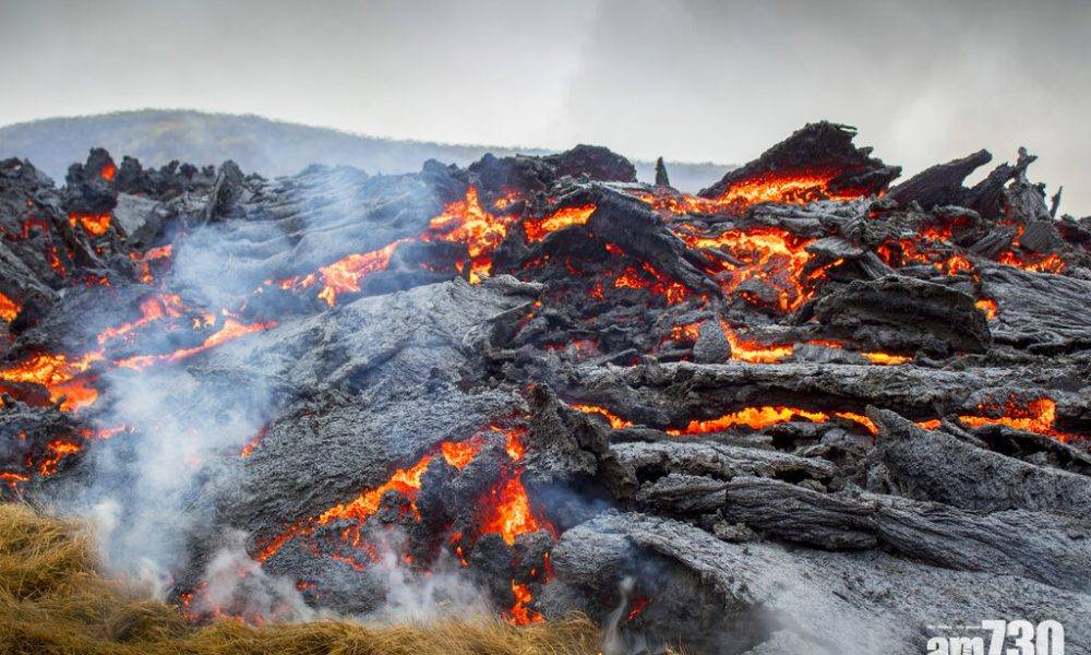  火山爆發｜一場及時雨減緩冰島火山熔岩噴發