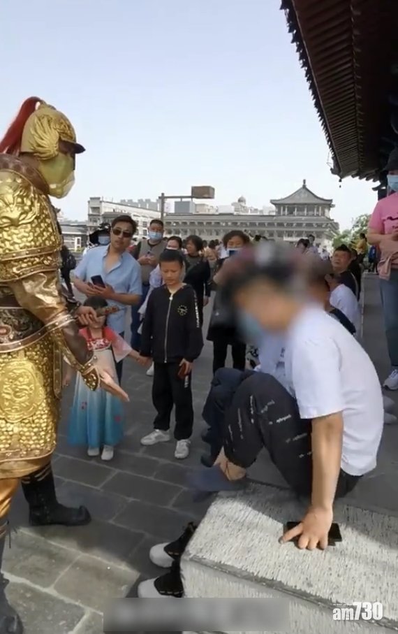 五一假期|景區派「唐朝武士」勸阻不文明行為 非常有效