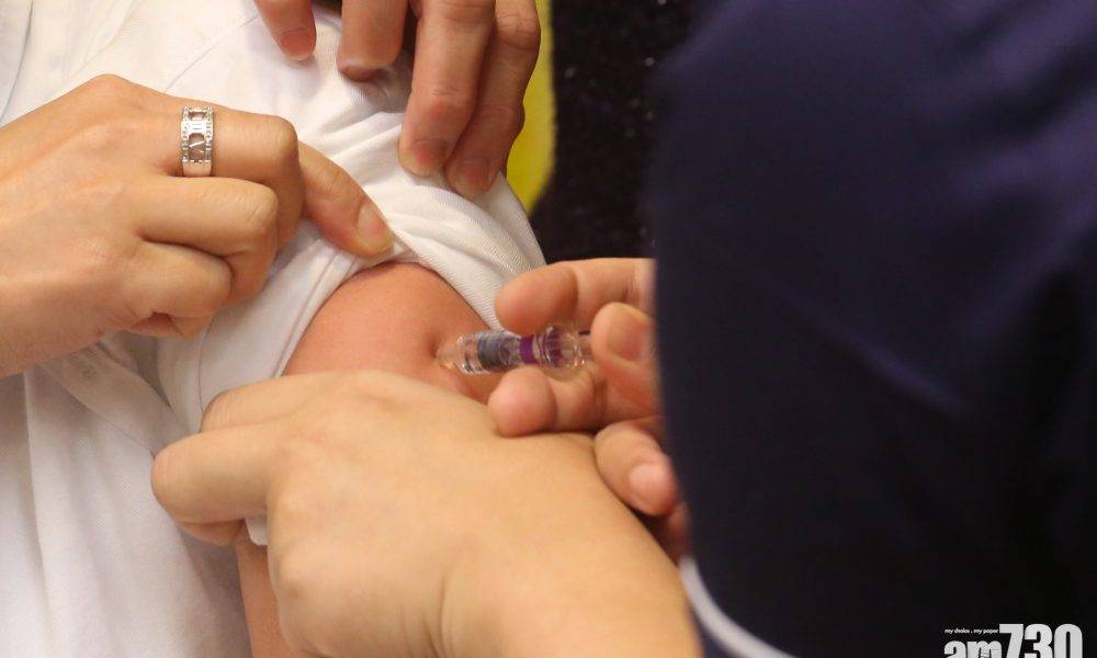  新冠疫苗｜疫苗接種擬擴至外展　上門為企業員工打針
