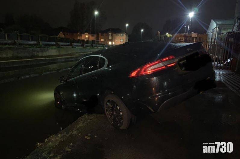  英國Uber司機盲信GPS 誤把車開進運河