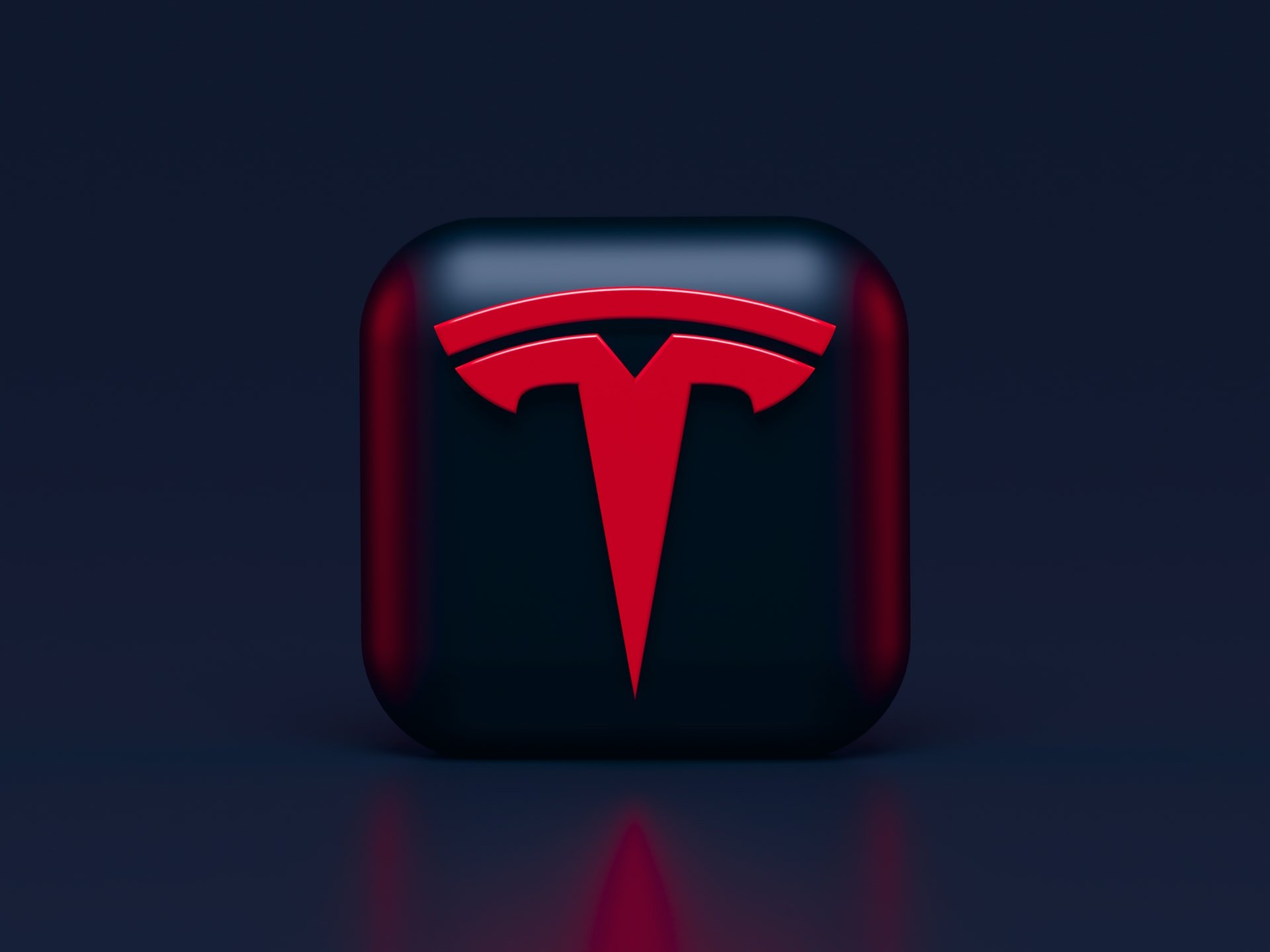 Tesla冇得翻身？自己人都做大淡友高管離職半個月狂沽持股套現20幾億