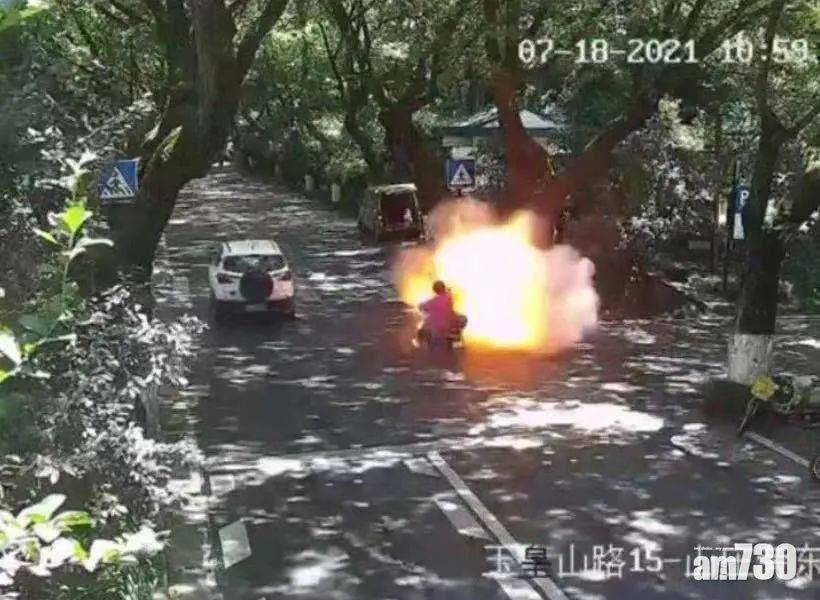  恐怖意外｜杭州電動單車行駛中爆炸 父女逾90%燒傷命危