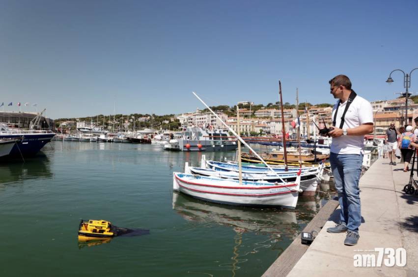  高效｜海洋垃圾大煞風景 法國出動水母機械人清理