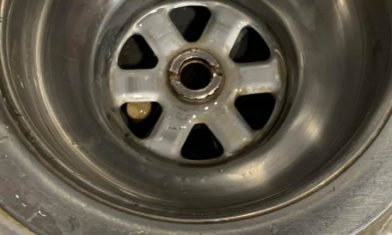 網上熱話｜跌咗筷子落水隔點算？　網民：幫你整咗，唔使多謝