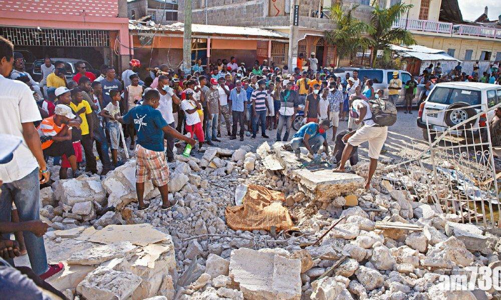  天災人禍 物資短缺救援困難 海地地震增至5700傷1300死