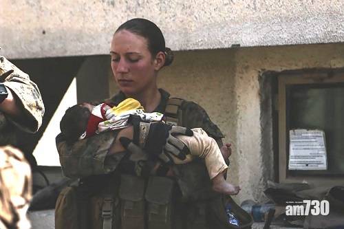  阿富汗局勢｜抱阿富汗嬰遇襲美軍女兵 臨行前向家人稱「不要擔心」 