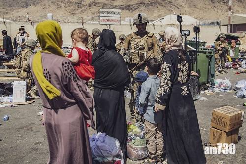  阿富汗局勢｜美軍撤離倒數1000平民機場待離開 拜登：很大機會再有襲擊 