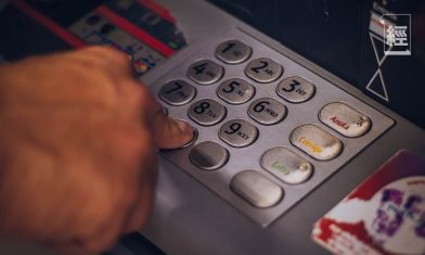 【轉按退保】按揭保險三年內退保「有錢落袋」：一招「神操作」抵消全數保費！｜子非魚