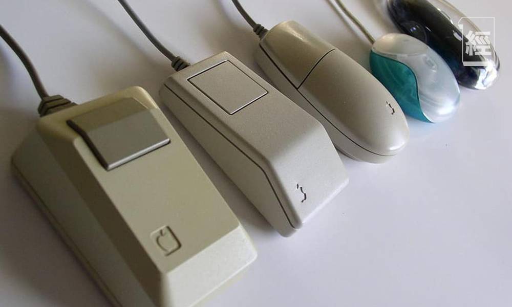 辦公室古董 辦公室「古董」 有網民就分享它見過的古董滑鼠。