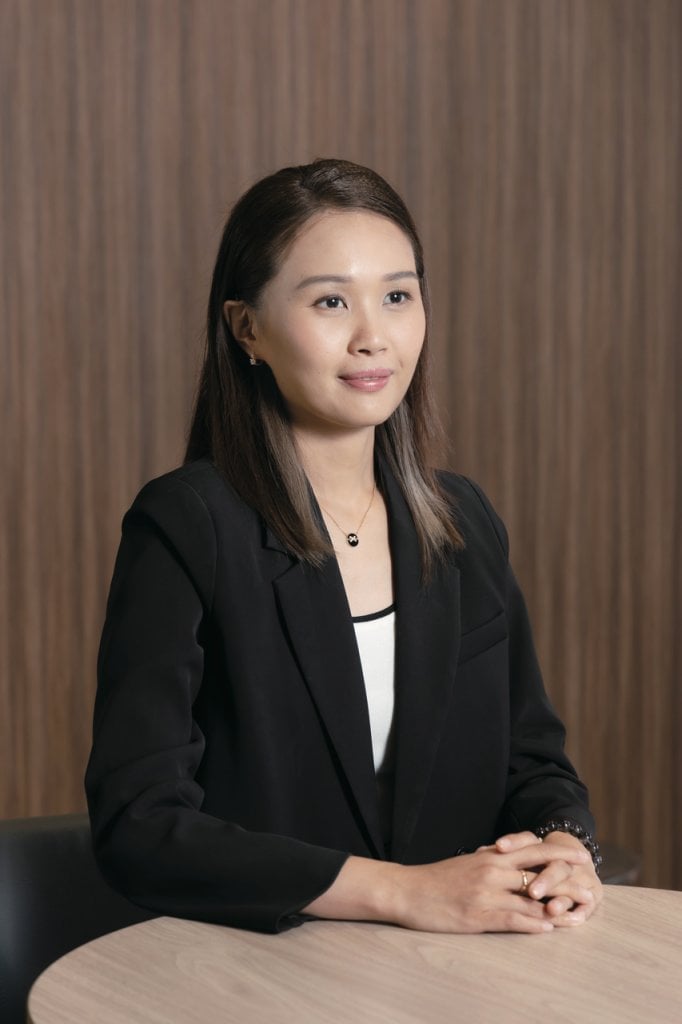 友邦精英學院elaine chou Elaine深信自律是實現工作自主的基礎,因此積極學習,務求為客戶提供更周全的財務策劃服務。