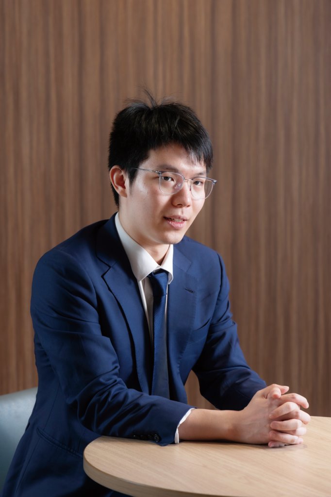 友邦精英學院gabriel luo Gabriel一直相信「不怕失敗,只怕沒有失敗的機會」,並非常珍惜每個能挑戰自己的機會。