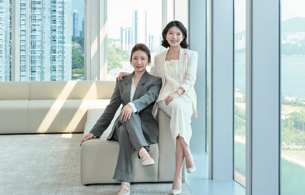 李璋薇 宏利ceo計劃 (左起)宏利經銷經理劉瀟洋(Vienna)及宏利財富管理經理李璋薇(Vivian)