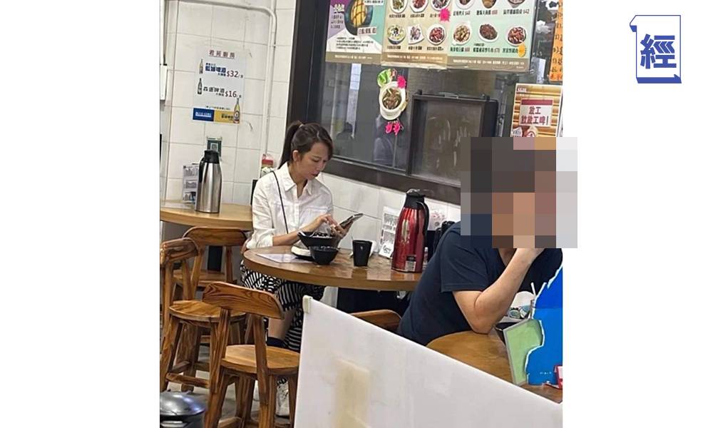 蔡少芬 上海豪宅 網民稱在茶餐廳看見蔡少芬食麵，生活非常貼地。