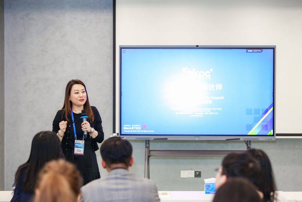 知創企業家 香港生產力促進局新世代企業及技能發展部總經理馮嘉寶介紹生產力局積極支援中小企。