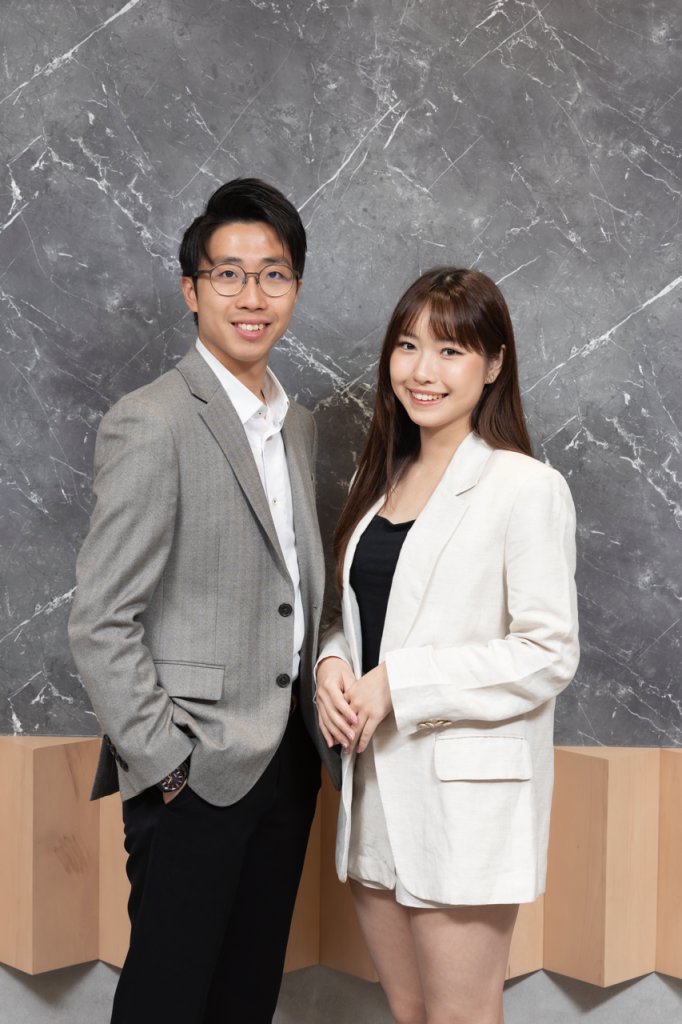 友邦精英學院 bianca 上司Patrick(左)知道Bianca熱愛自由,相信她能夠自律地享受自由,在行業定必有無限發展空間。