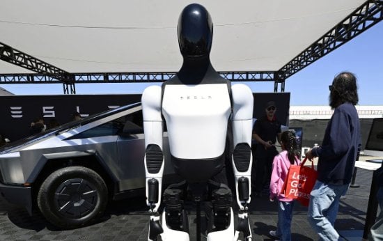 馬斯克：Tesla未來80%價值來自機械人  5年內目標百萬台