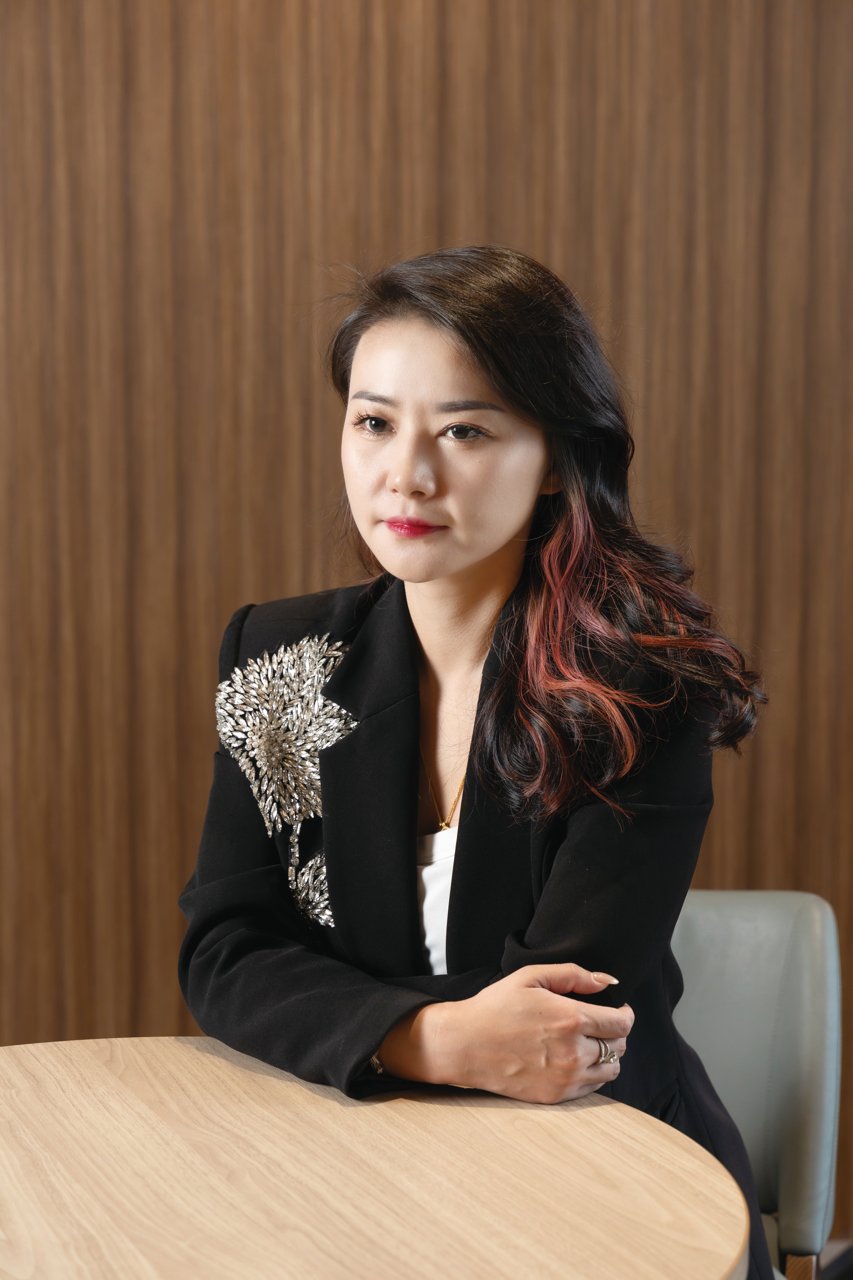 友邦精英學院 chloe Chloe深信,保險的傳承不只是保障產品,更是代代相傳的愛與無形價值。