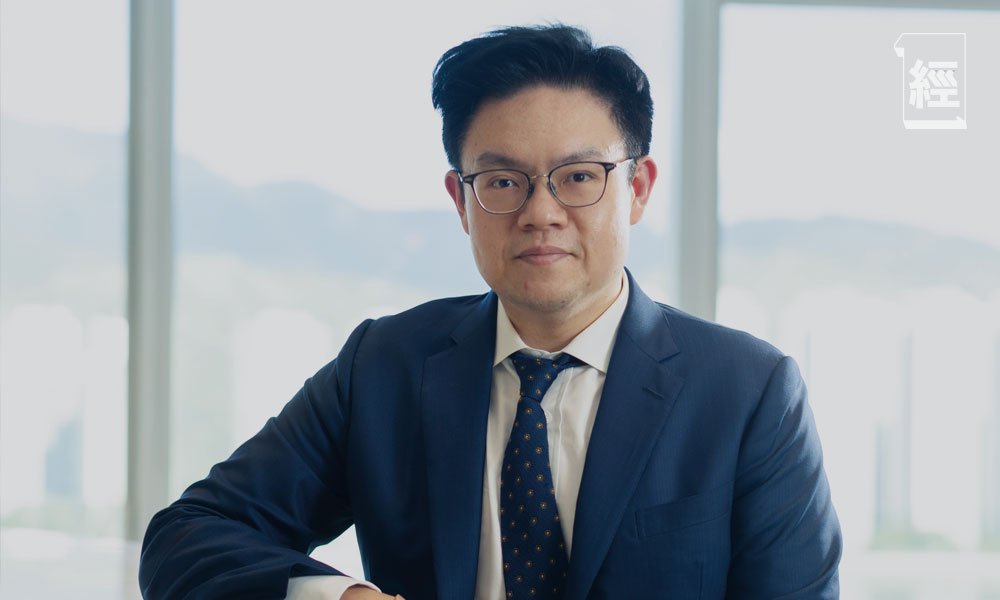 前列腺癌 香港男士 敖章鐘提到,傳統開刀手術時間長、出血量多、康復慢;相比之下,機械臂手術只需兩至三小時,出血量大幅減少,術後疼痛和住院時間也明顯縮短。(圖片來源:經一編輯部)
