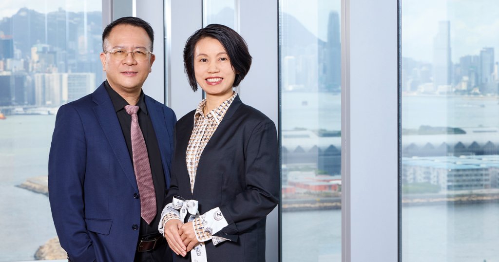 陳紹斌 宏利ceo計劃 (左起)宏利財富管理經理陳紹斌(Addison)及宏利經銷經理鍾日紅(Rachel)