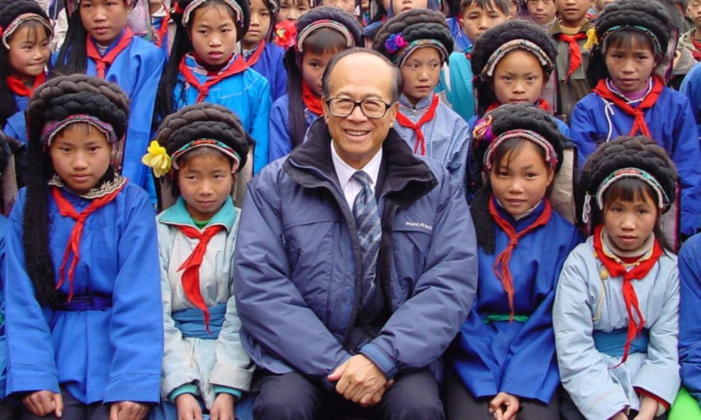 家族基金會盤點│從首富李嘉誠到馮氏兄弟、揭示頂級富豪慈善版圖│經典承諾重溫：恒指升穿3萬點即捐10億