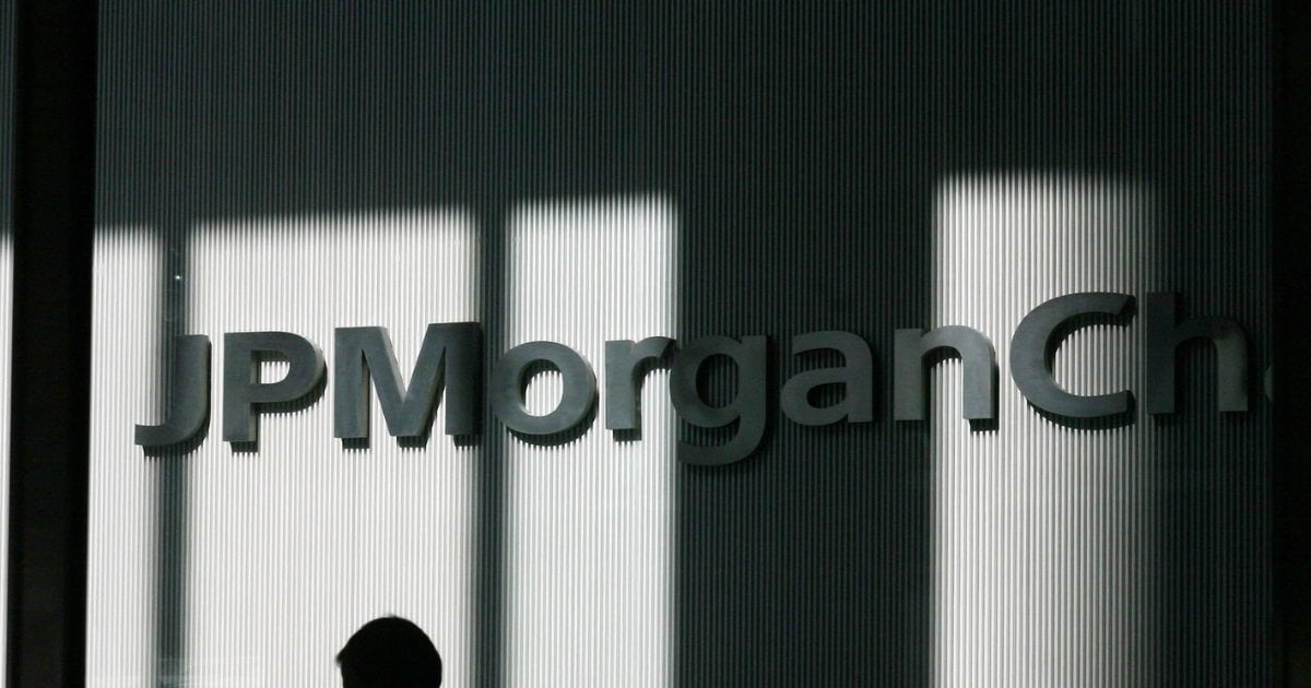 【逆市派錢】摩通擬向基層員工派1000美元特別獎金 美國以外派現金 料明年初發放