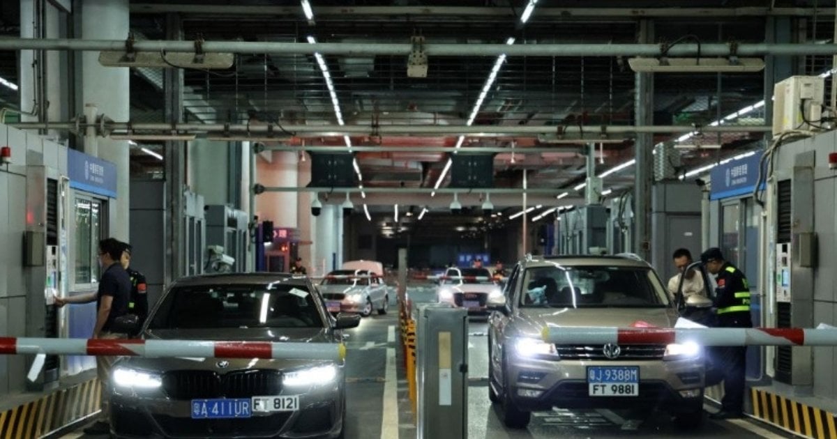 「粵車南下」今晨正式實施 首批車主讚爽：「一腳油門到香港」成真