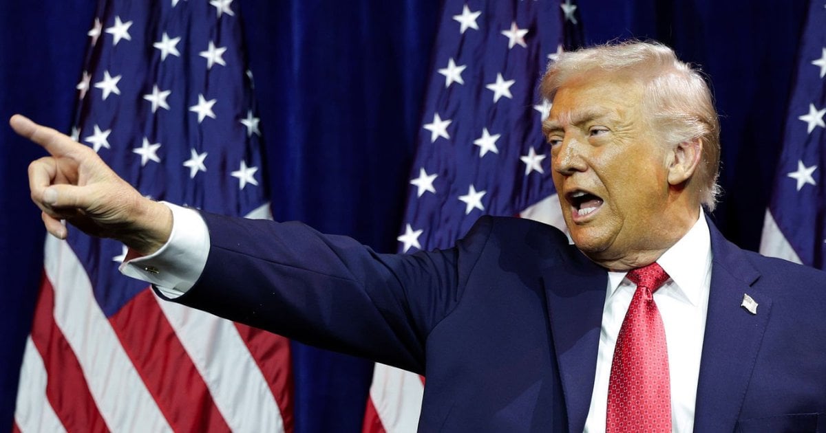 【特式干預】特朗普擬禁基金買獨立屋 黑石急瀉6% 兼禁軍工企派息回購逼建廠