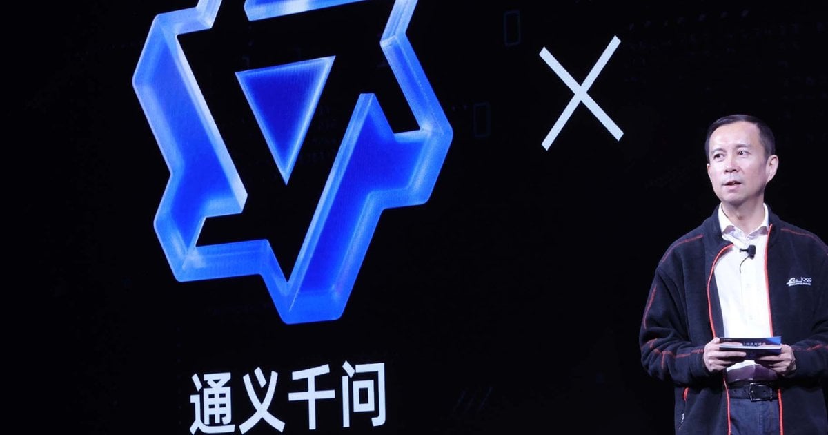 【AI 實戰】阿里千問全面打通淘寶支付寶！全球首創 AI「一句話」點外賣訂機票 惟股價反覆跌近 3%