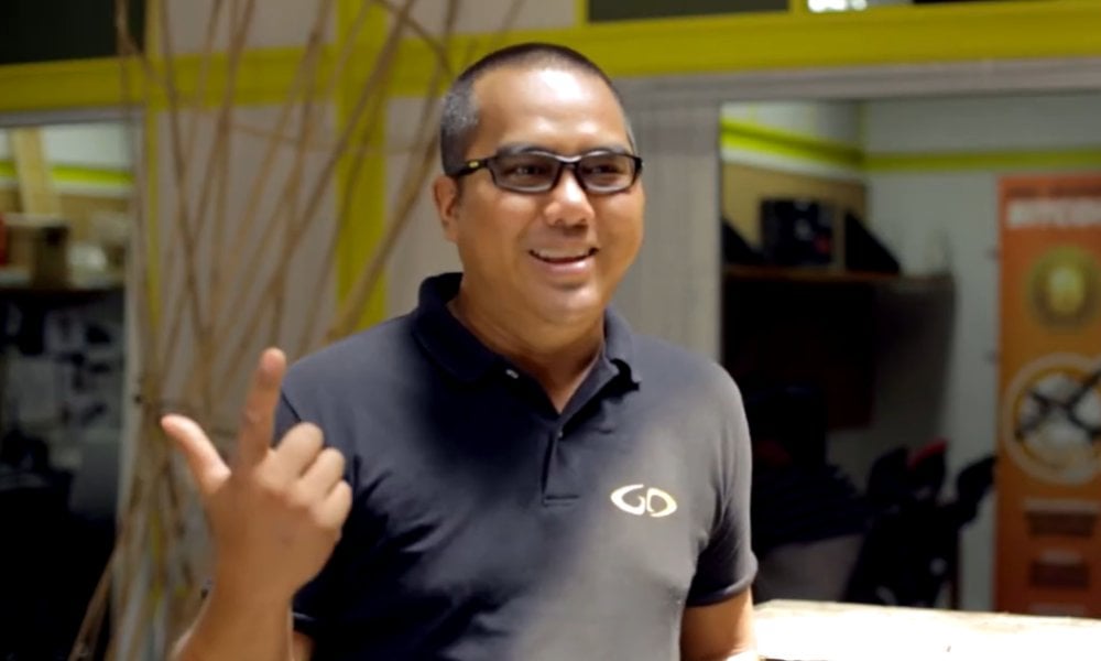 AI熱潮暖心故事│AI.com天價成交！傳大馬10歲男童偷取母親信用卡買域名 32年後意外升值70萬倍