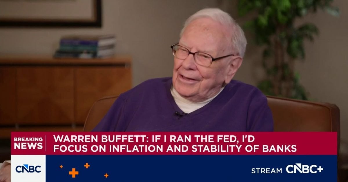 【巴菲特退休後首度專訪】拆解「三千億美元現金」避險算盤 親解沽蘋果真相：的確係賣早咗