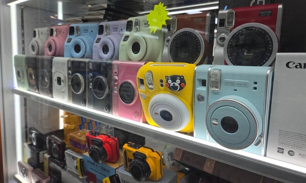 菲林相機、PS2大流行！Alpha世代厭倦過度數碼生活、重掀復古風舊科技？旺角實體店爆場變「第三空間」社交場景