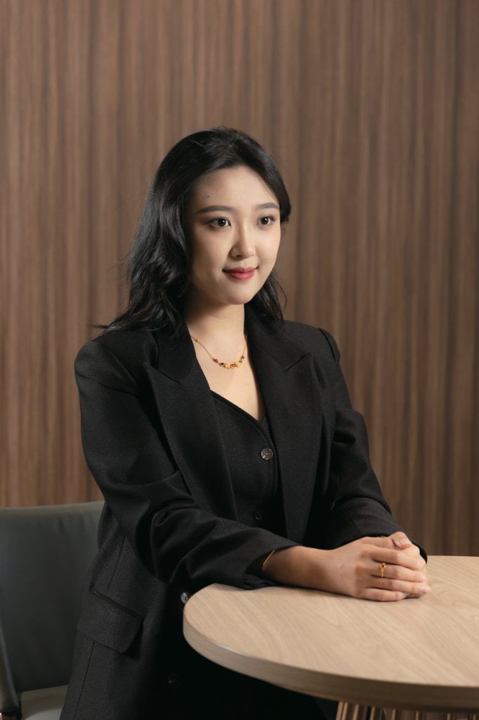 友邦精英學院christy nie Christy有一份與生俱來的同理心,對很多客戶來說,得到理解是一份貼心的陪伴。