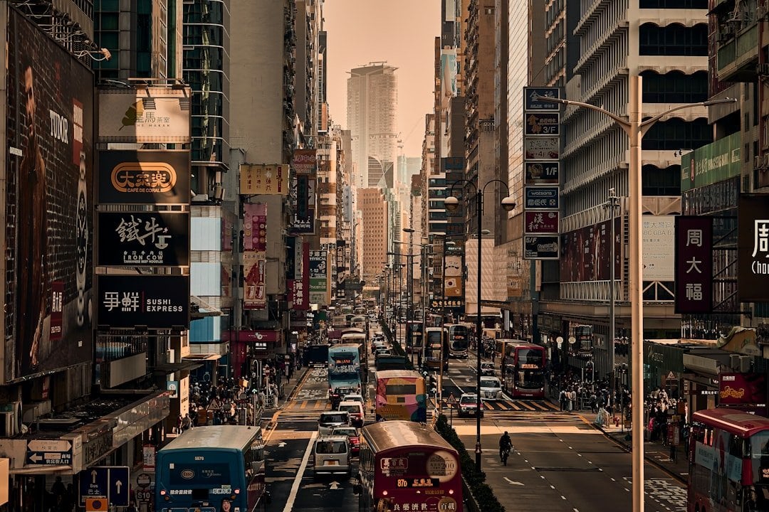 自願醫保邊間好 香港街景