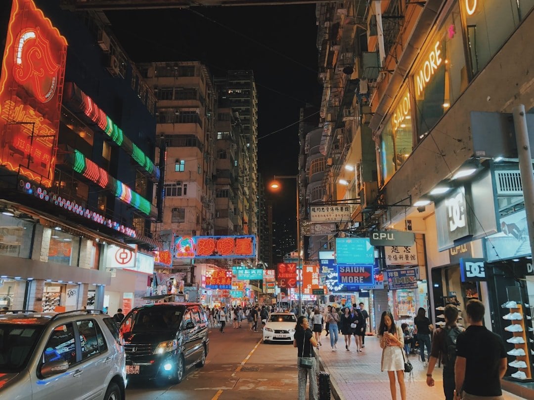 自願醫保邊間好 香港夜景街道