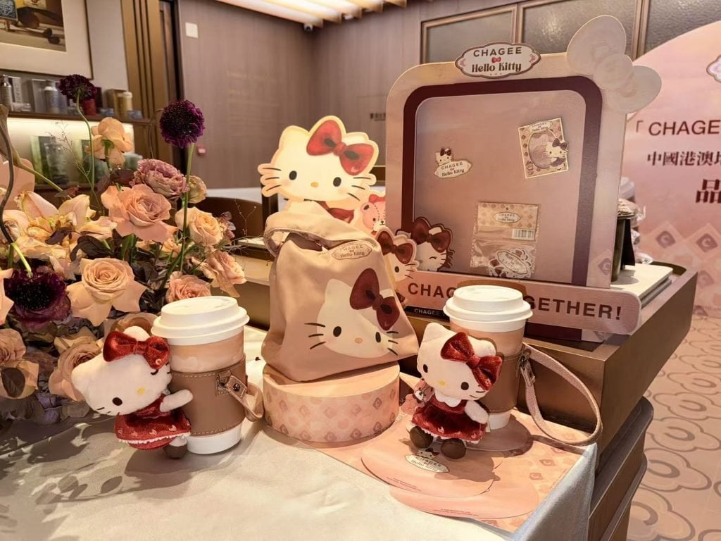 霸王茶姬 hellokitty (圖片來源:霸王茶姬)