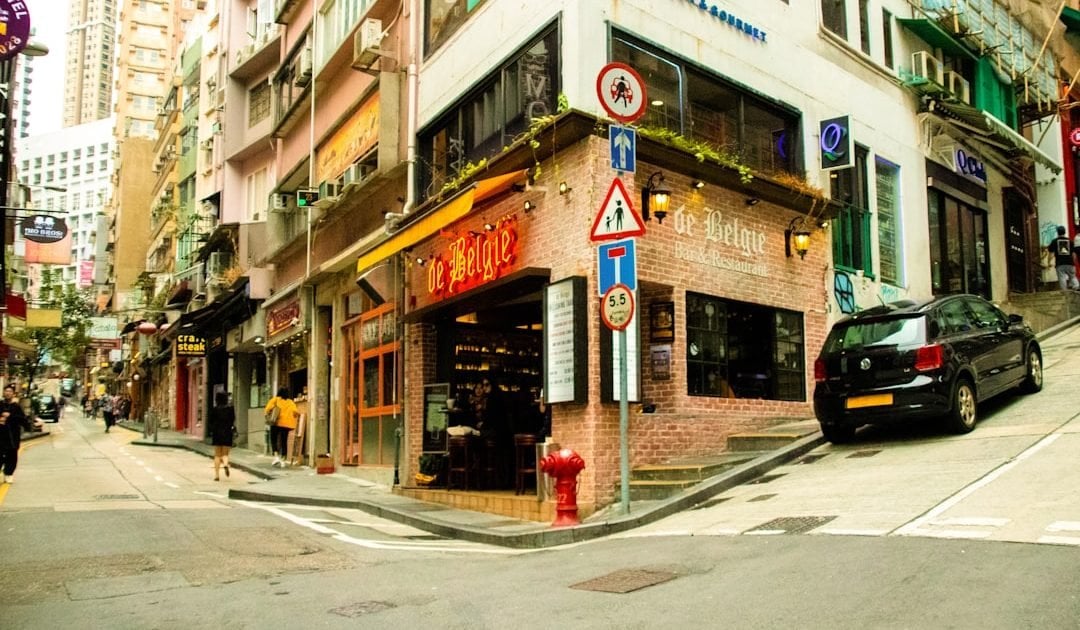 汽車保險點揀｜三保與全保分別保費因素及投保貼士