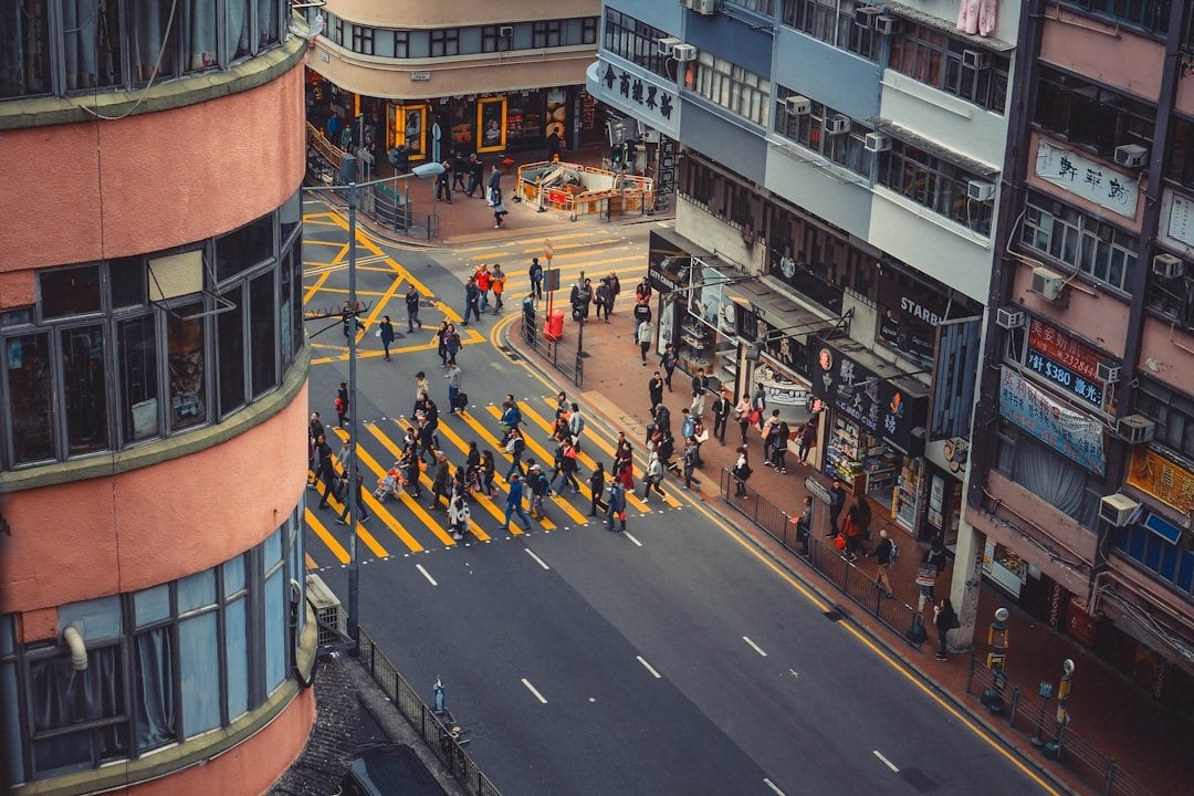 警察招聘 香港旺角彌敦道街景
