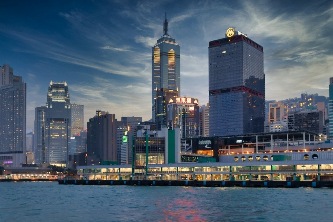 富途證券開戶優惠 香港金融中心夜景