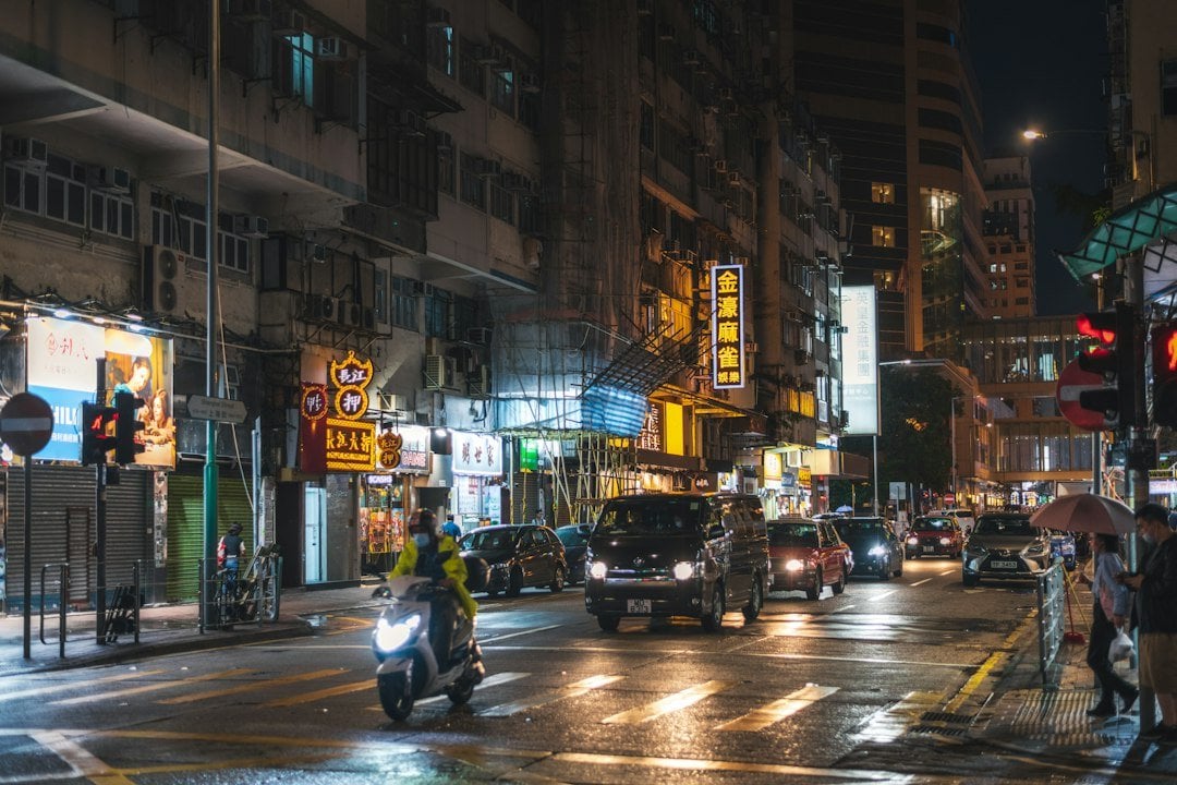 電單車保險全保 香港夜間電單車代步