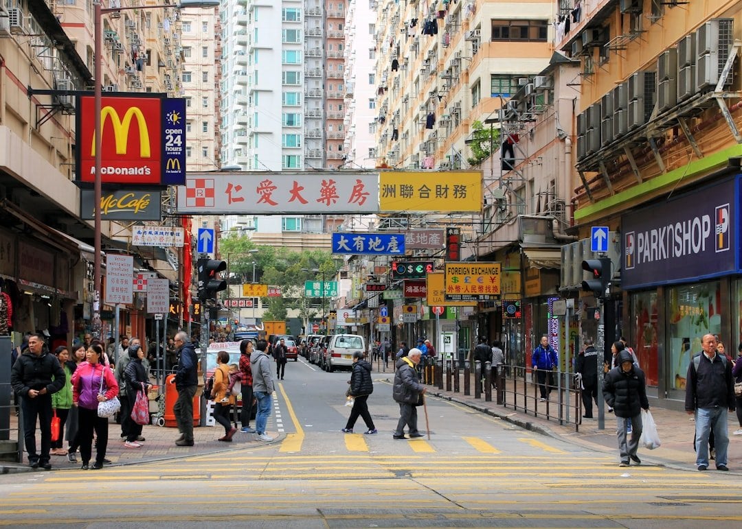 手機月費計劃比較香港街頭